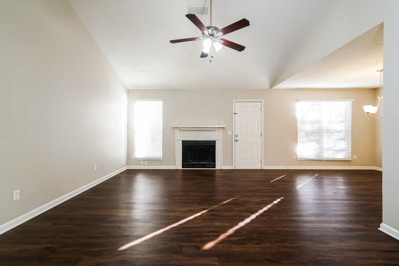 1,990/Mo, 3493 Baroney Ln SW Marietta, GA 30008 Living Room View