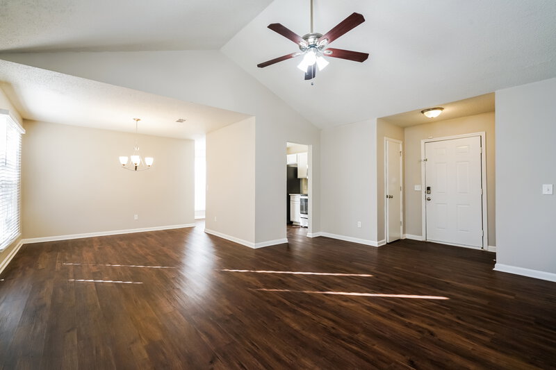 1,990/Mo, 3493 Baroney Ln SW Marietta, GA 30008 Living Room View 2