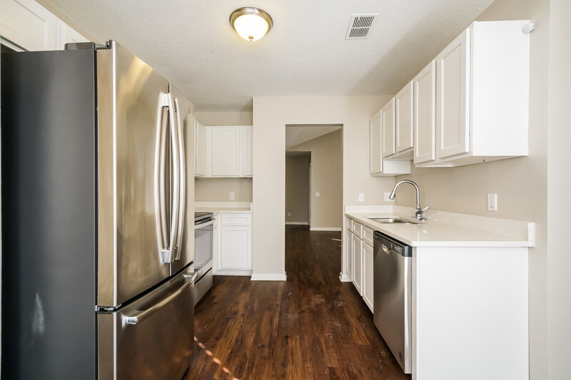 1,990/Mo, 3493 Baroney Ln SW Marietta, GA 30008 Kitchen View