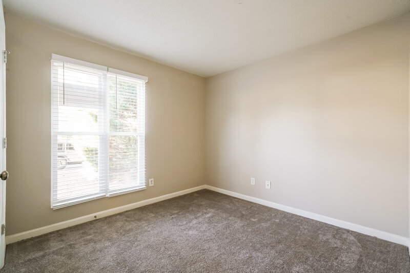 1,990/Mo, 3493 Baroney Ln SW Marietta, GA 30008 Bedroom View 2