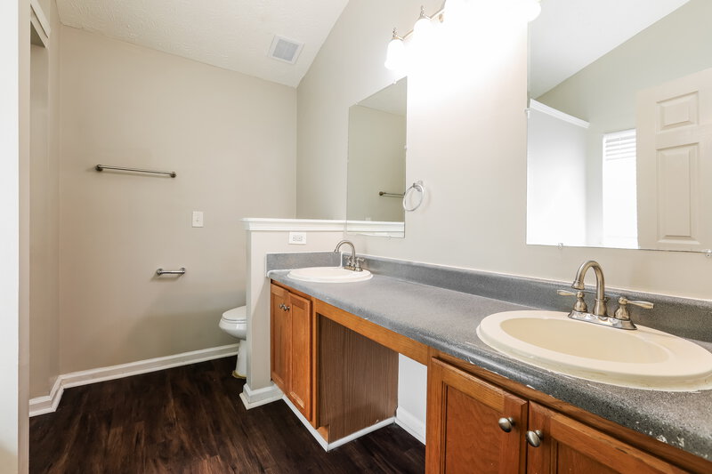 2,065/Mo, 7065 Springgrove Ct Austell, GA 30168 Main Bathroom View