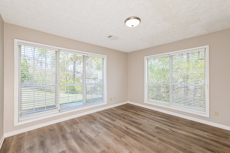 2,555/Mo, 1212 Shade Ct Lawrenceville, GA 30044 Sun Room View