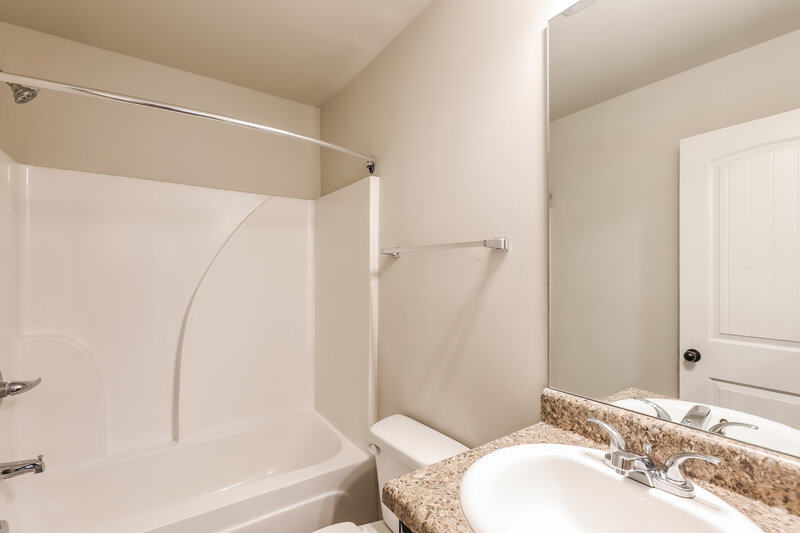 2,070/Mo, 285 Magnaview Dr McDonough, GA 30253 Bathroom View 2