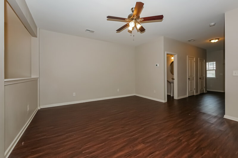 1,740/Mo, 340 Rankin Cir McDonough, GA 30253 Living Room View