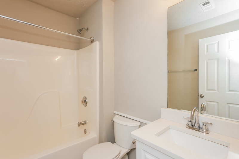 2,940/Mo, 5660 Blackberry Row Ellenwood, GA 30294 Bathroom View