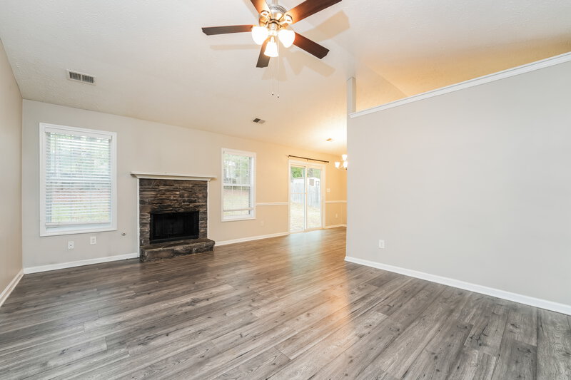 1,645/Mo, 509 Sarahs Ln Locust Grove, GA 30248 Living Room View