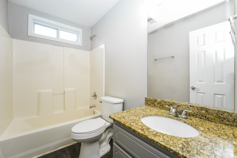 1,645/Mo, 509 Sarahs Ln Locust Grove, GA 30248 Bathroom View