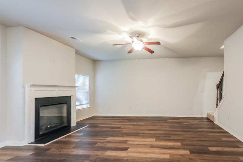 3,250/Mo, 12222 Shelby Ct Hampton, GA 30228 Living Room View