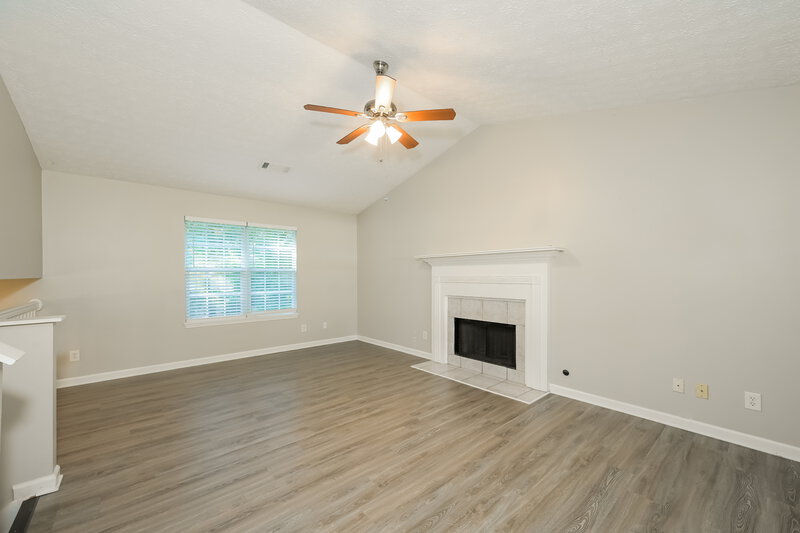 1,940/Mo, 172 Williamsburg Way Winder, GA 30680 Living Room View