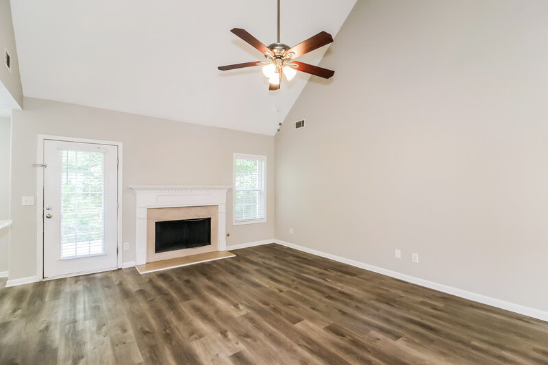 2,810/Mo, 215 Trelawney Pl Covington, GA 30016 Living Room View