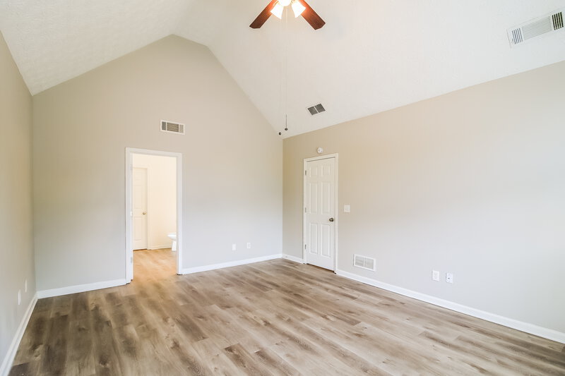 2,810/Mo, 215 Trelawney Pl Covington, GA 30016 Main Bedroom View