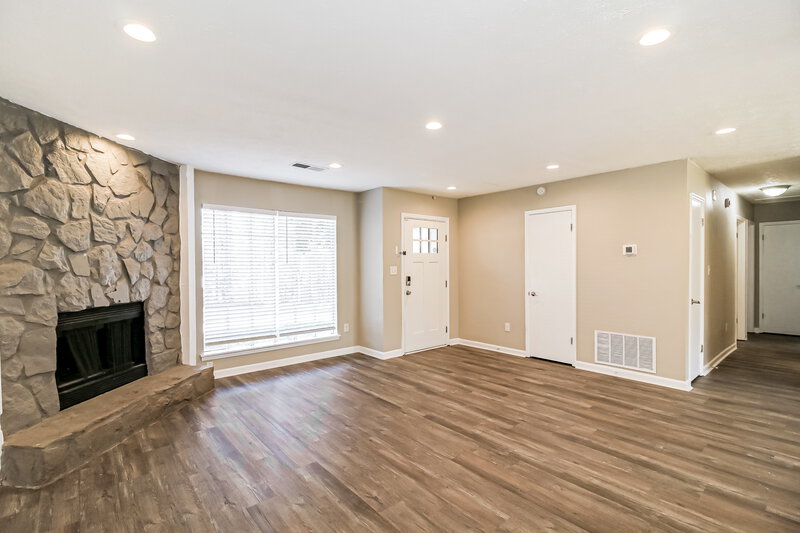 1,785/Mo, 4060 Faron Ct Ellenwood, GA 30294 Living Room View 2