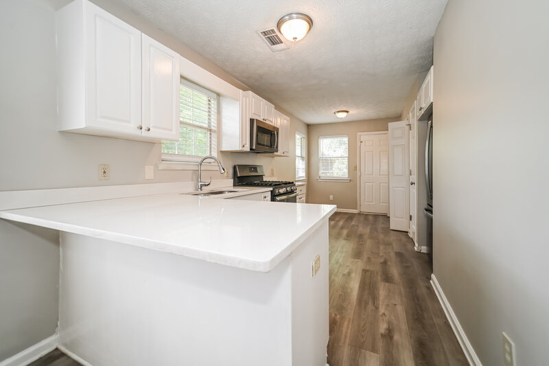 1,765/Mo, 204 Adam Cir McDonough, GA 30253 Kitchen View