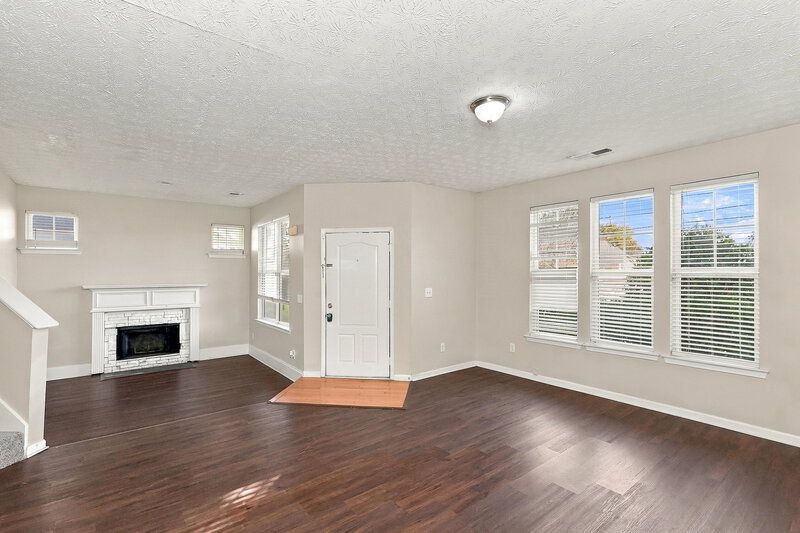 2,000/Mo, 3030 Raven Trace Fairburn, GA 30213 Living Room View