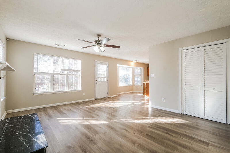 2,005/Mo, 100 Old Surrey Ct College Park, GA 30349 Misc View 2