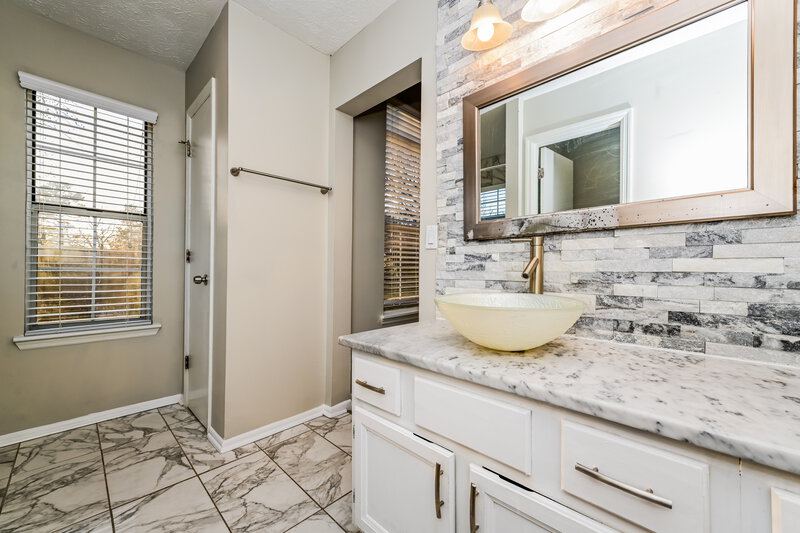 1,945/Mo, 3729 Riverside Pkwy Decatur, GA 30034 Main Bathroom View 2