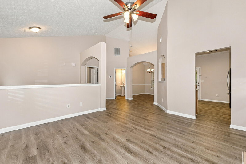 2,030/Mo, 1020 Trotters Farm Rd Fairburn, GA 30213 Living Room View 2