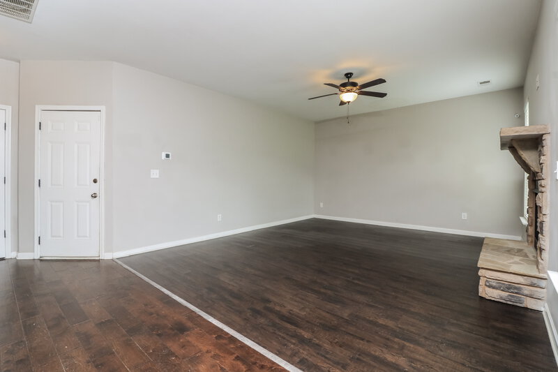 2,385/Mo, 1115 Joslin Path Douglasville, GA 30134 Living Room View 3