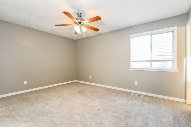 1,990/Mo, 8330 Beechwood Ct Riverdale, GA 30274 Main Bedroom View