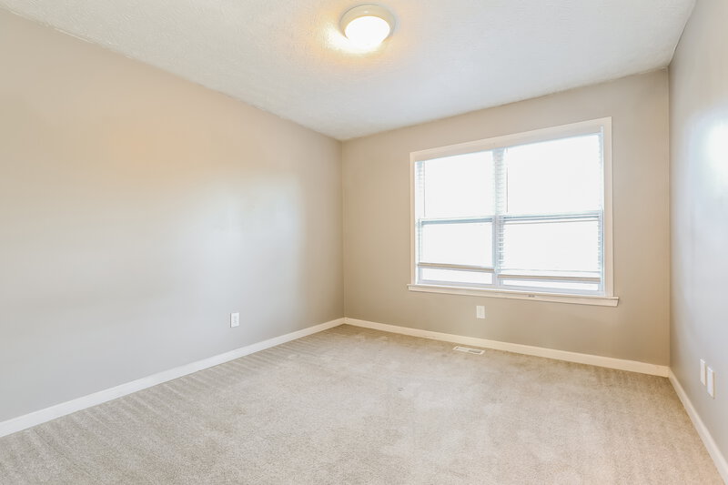 1,990/Mo, 8330 Beechwood Ct Riverdale, GA 30274 Bedroom View 3