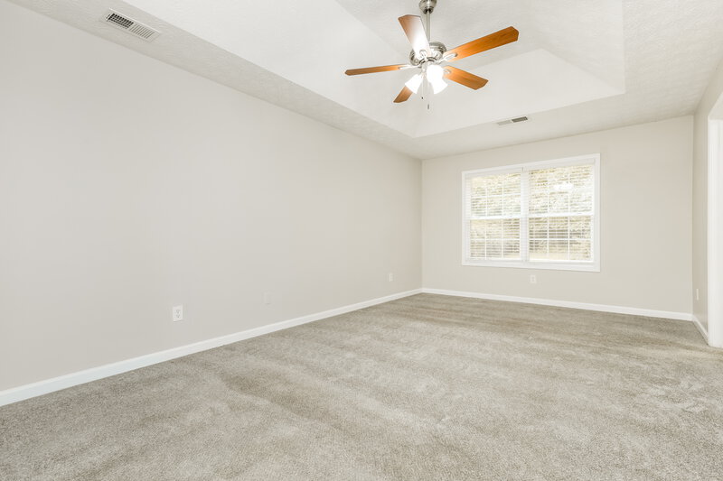 2,250/Mo, 95 Cliff View Dr Covington, GA 30016 Main Bedroom View