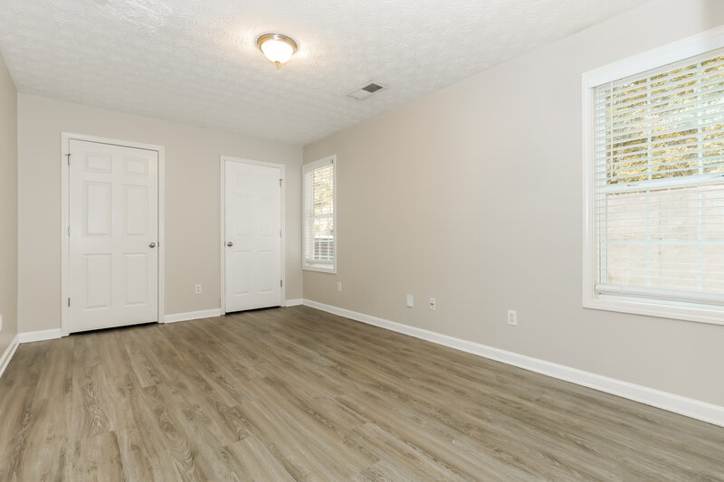 2,250/Mo, 95 Cliff View Dr Covington, GA 30016 Bedroom View 2