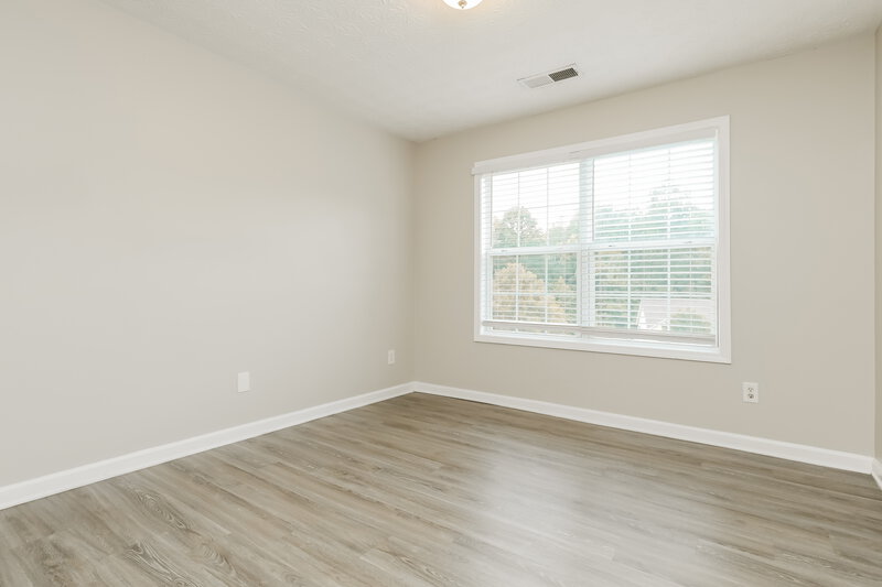 2,250/Mo, 95 Cliff View Dr Covington, GA 30016 Bedroom View 4