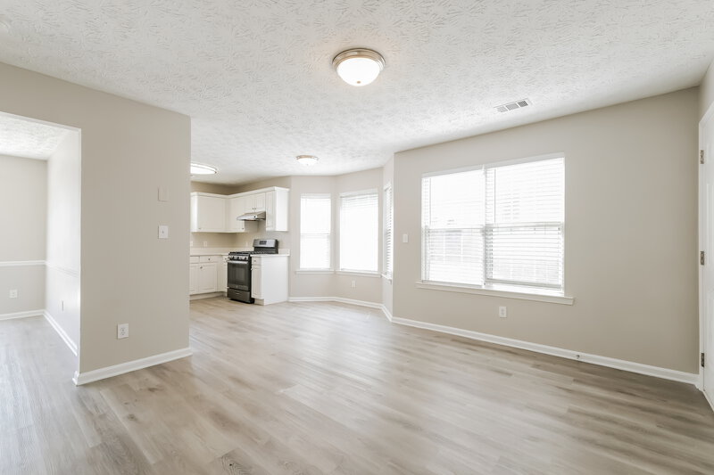 2,215/Mo, 2060 Stoneoak Dr Lawrenceville, GA 30043 Living Room View 2