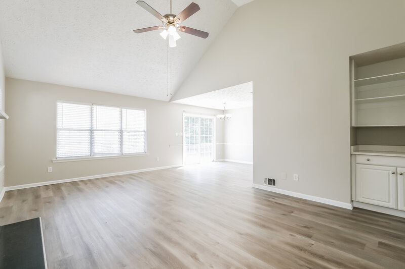2,215/Mo, 2060 Stoneoak Dr Lawrenceville, GA 30043 Living Room View 3
