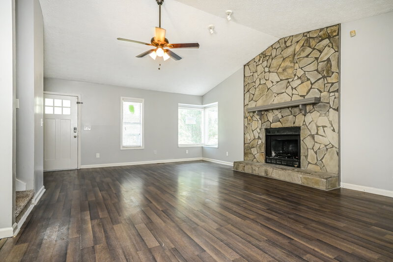 1,865/Mo, 2093 Phillips Rd Lithonia, GA 30058 Living Room View