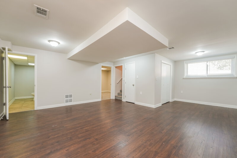 0/Mo, 2194 Cherokee Valley Cir Lithonia, GA 30058 Family Room View