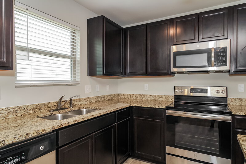 1,965/Mo, 3019 Chris Circle Villa Rica, GA 30180 Kitchen View 2