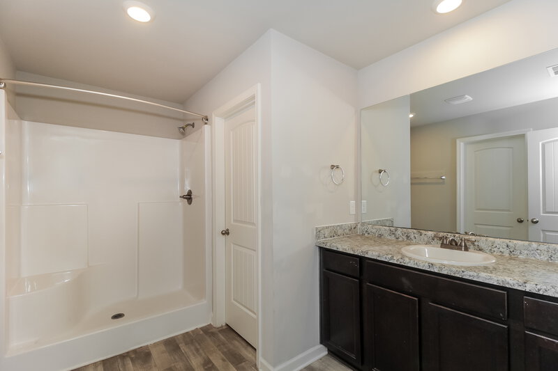 1,965/Mo, 3019 Chris Circle Villa Rica, GA 30180 Main Bathroom View