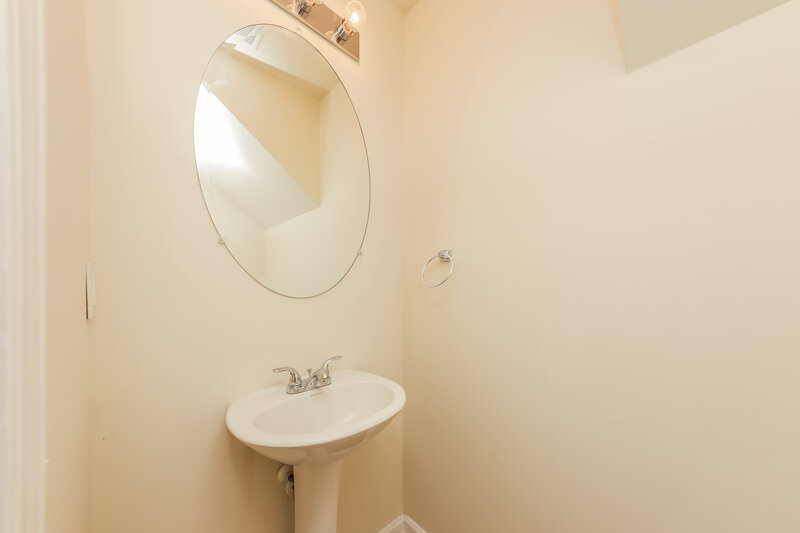 1,585/Mo, 329 Freeman Cir Villa Rica, GA 30180 Bathroom View 2