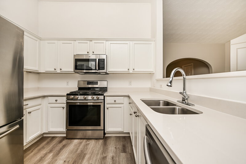 1,960/Mo, 3110 Baywood Court Conyers, GA 30013 Kitchen View