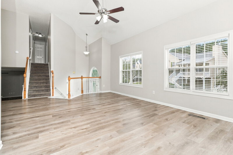 2,265/Mo, 5727 Newnan Cir Austell, GA 30106 Living Room View 3