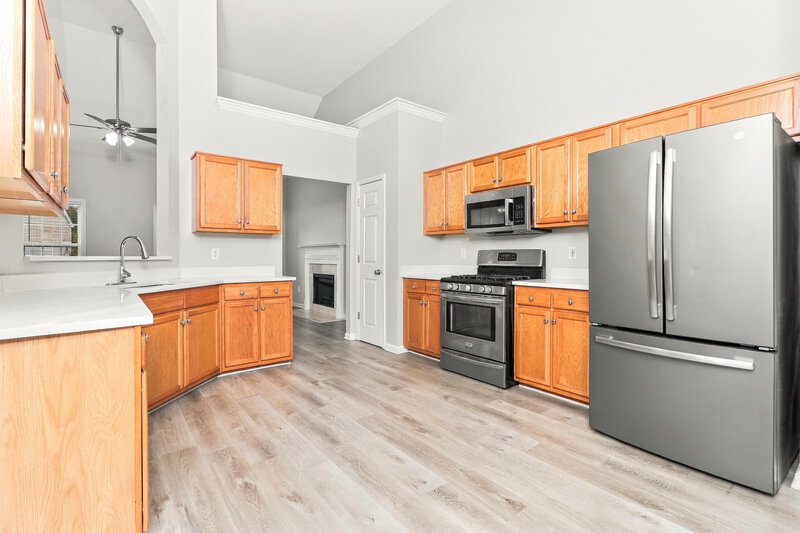 2,265/Mo, 5727 Newnan Cir Austell, GA 30106 Kitchen View