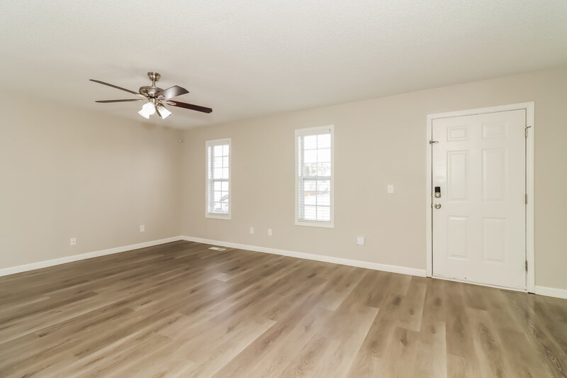 1,675/Mo, 512 Weston Ct Villa Rica, GA 30180 Living Room View