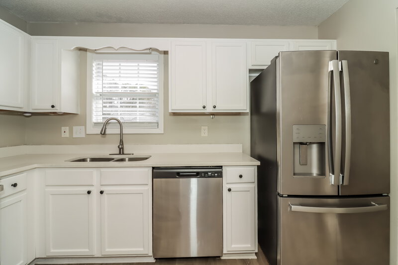 1,675/Mo, 512 Weston Ct Villa Rica, GA 30180 Kitchen View 2