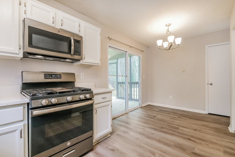 1,845/Mo, 4417 Princeton Ter Decatur, GA 30035 Breakfast Nook View