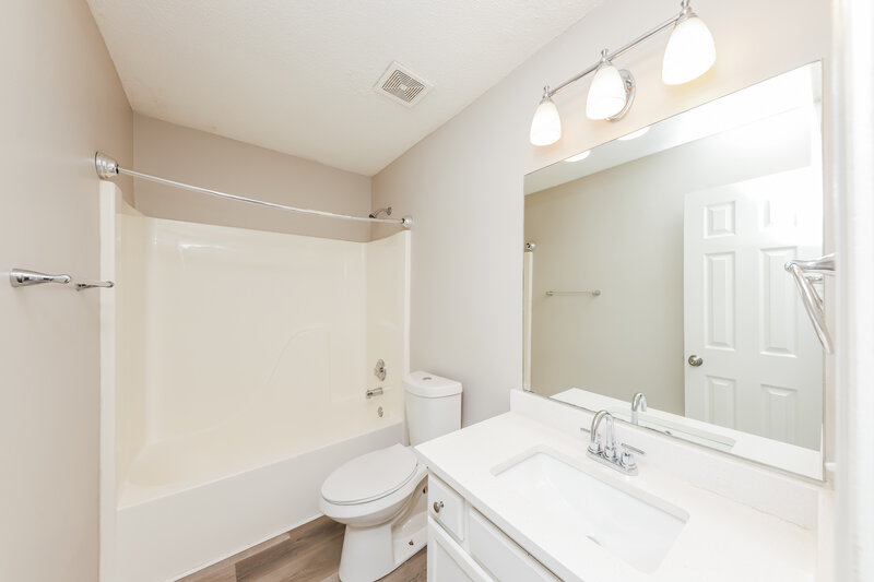 2,095/Mo, 6953 Cave Springs Rd Douglasville, GA 30134 Bathroom View