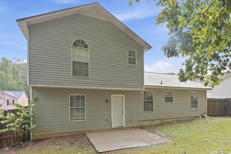 1,850/Mo, 5656 Wellborn Oaks Ct Lithonia, GA 30058 Rear View