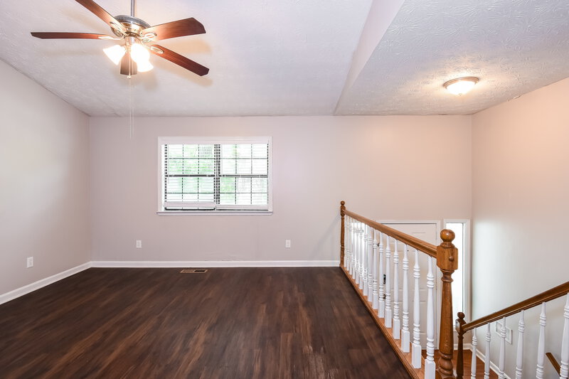 2,040/Mo, 1620 Olde Spring Trl Lithia Springs, GA 30122 Living Room View