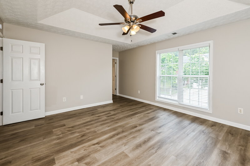 2,190/Mo, 4017 Riverside Pkwy Decatur, GA 30034 Main Bedroom View 2