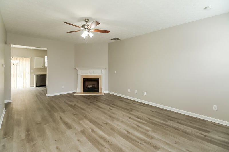 2,110/Mo, 3908 Shenfield Drive Union City, GA 30291 Living Room View
