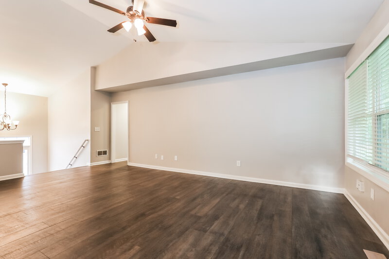 2,065/Mo, 2750 Old South Dr Jonesboro, GA 30236 Living Room View