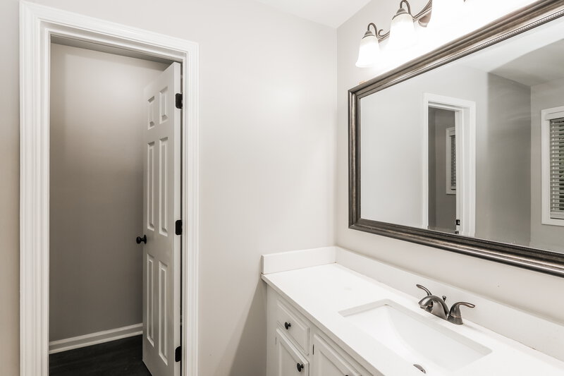 2,065/Mo, 2750 Old South Dr Jonesboro, GA 30236 Main Bathroom View