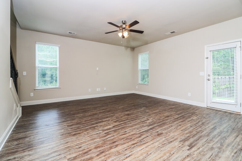 2,575/Mo, 279 Faron Dr Atlanta, GA 30331 Living Room View