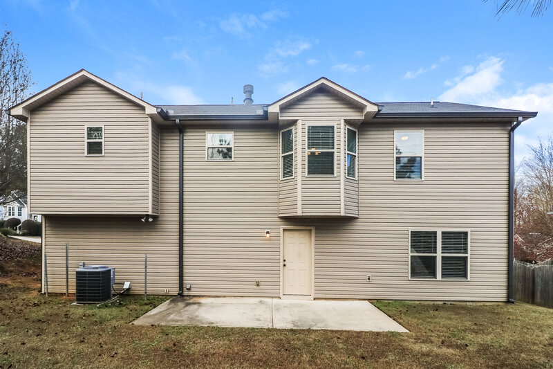 1,970/Mo, 913 West Avenue Dallas, GA 30157 Rear View