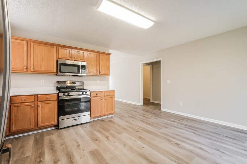 1,960/Mo, 3568 Brookstone Way Union City, GA 30291 Kitchen View